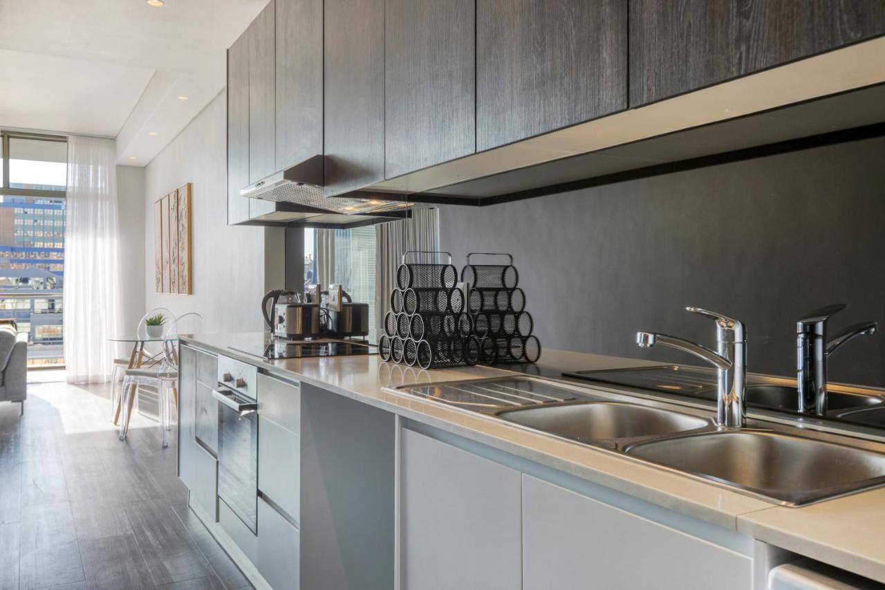 View 1 Bedroom In Cbd Apartment